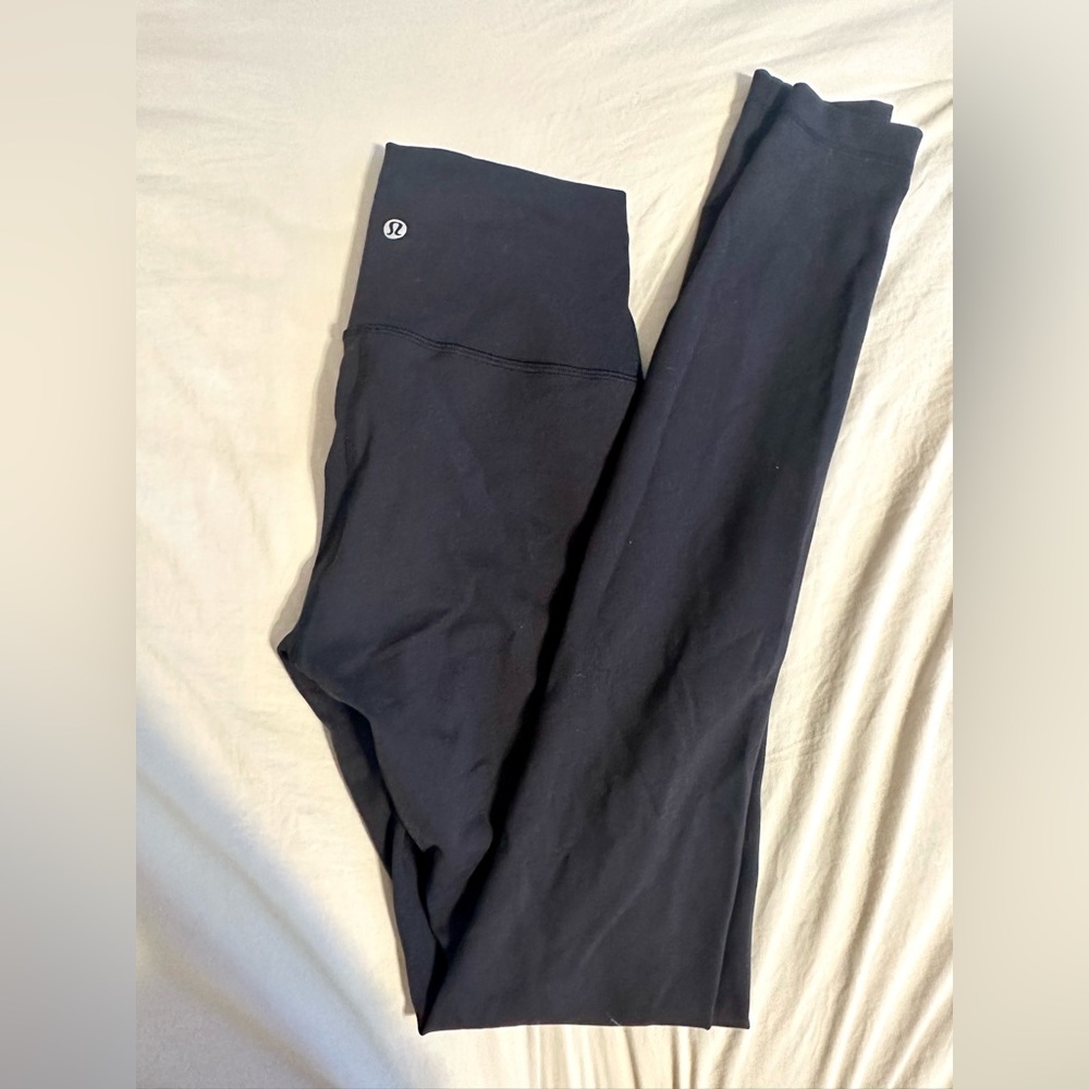 NWOT Lululemon Size 4 Wunder Train High Rise Black Leggings 31”.
